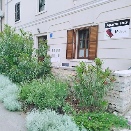 Apartment New!!!apartments Bonaparte